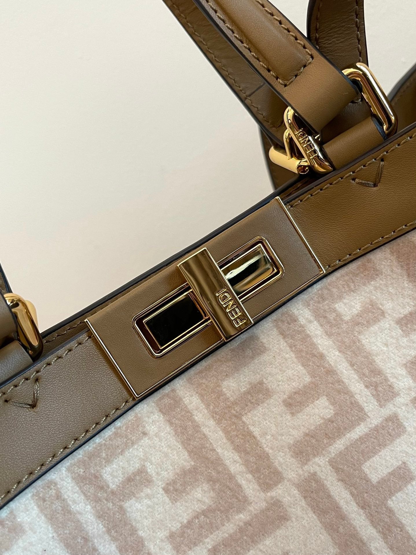 Peekaboo X-tote Bag Beige Canvas For Women, Women’s Handbags, Shoulder Bags 16.1in/41cm FF 8BH374
