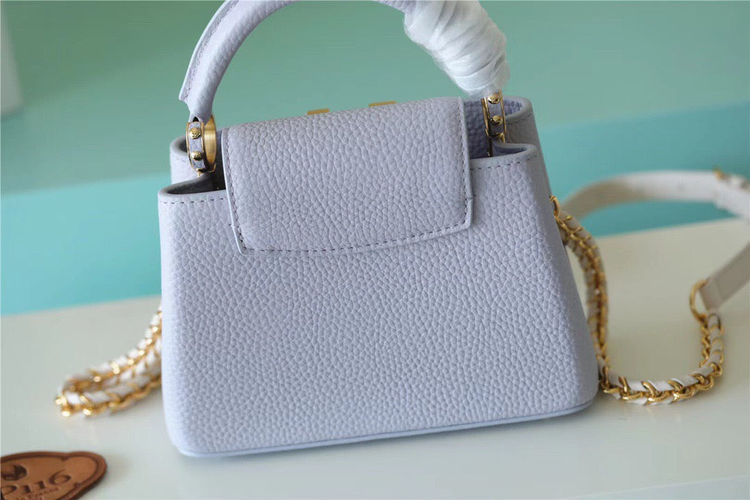 Louis Vuitton Capucines Mini Taurillon Light Blue/ Creme For Women,  Shoulder And Crossbody Bags 21cm/8.3in Louis Vuitton