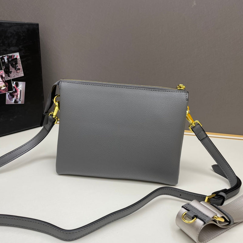 Barnes-Bags - Prada Bags - 870
