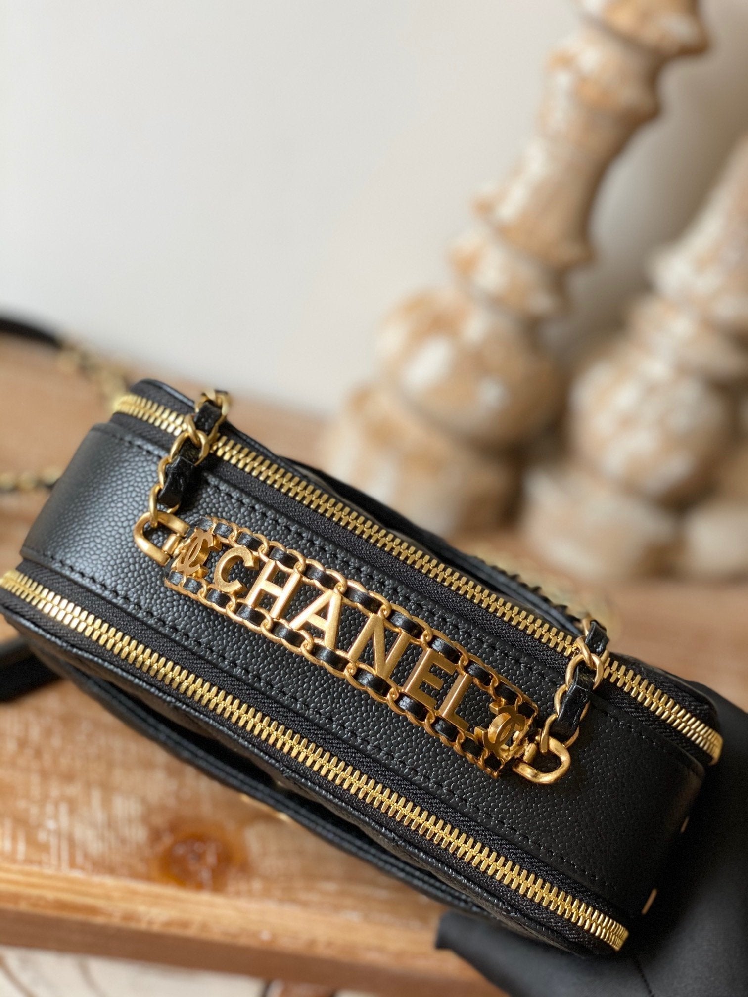 ChanelÃ‚Â Small Vanity Case Gold Hardware Black For Women Handbags, Shoulder Bags 5.9in/15cm AS3228 B08008 94305