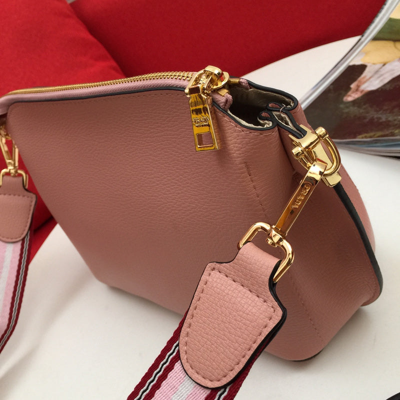 Prada Bags - Luxera Bags - 712