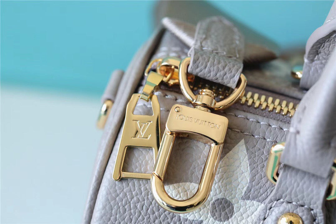 Louis Vuitton Papillon Burberry Monogram Empreinte Tourterelle / Creme Beige For Women, Women’s Handbags, Shoulder Bags And Crossbody Bags 7.9in/20cm Louis Vuitton M46031