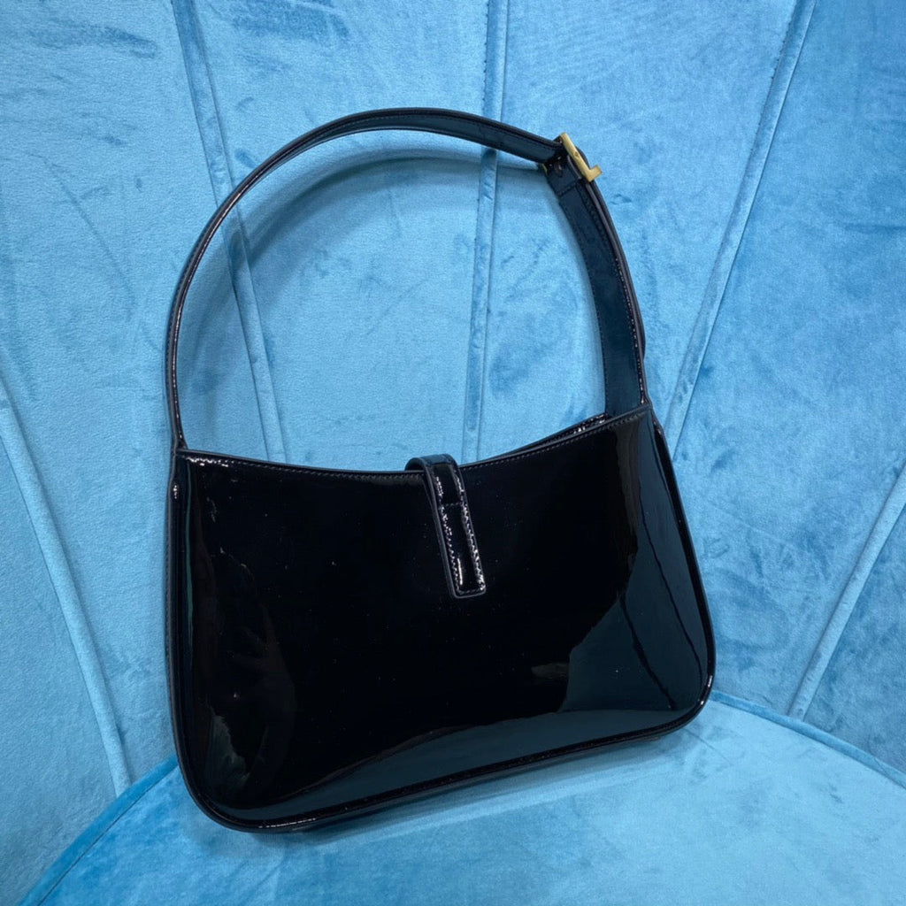 Top Quality Le 5 Ã 7 Hobo Bag In Smooth Noir For Women 9in/23cm YSL 6572280UF0W1000