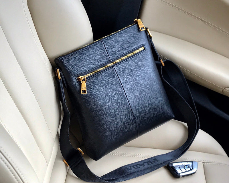 Barnes-Bags - Prada Bags - 879