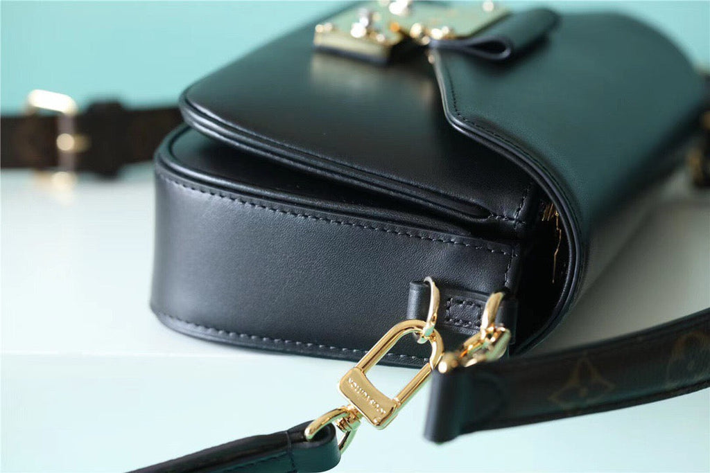 Louis Vuitton Swing Monogram Black For Women,  Shoulder And Crossbody Bags 24cm/9.4in Louis Vuitton M20393