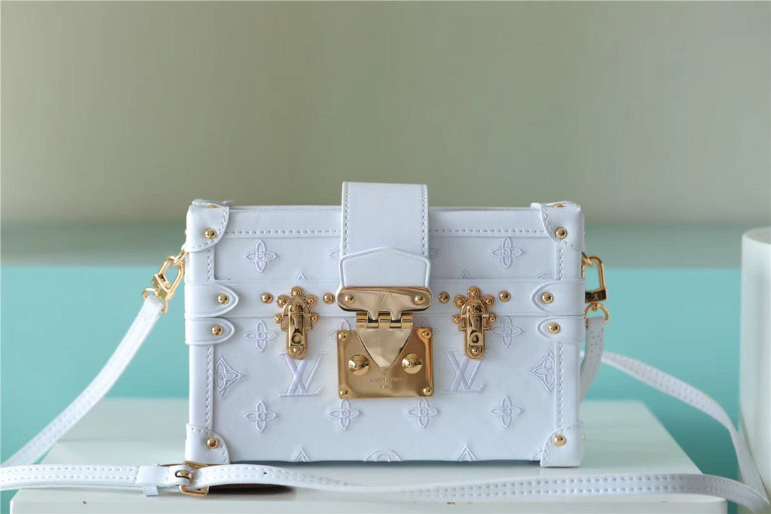 Louis Vuitton Petite Malle Monogram White For Women,  Shoulder And Crossbody Bags 7.9in/20cm Louis Vuitton M20847