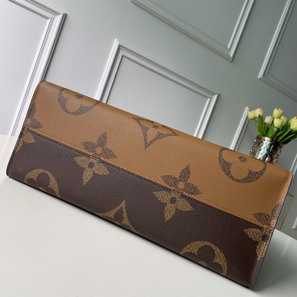 Louis Vuitton OnTheGo MM Monogram And Monogram Reverse Canvas For Women,  Shoulder Bags 13.8in/35cm Louis Vuitton M45321