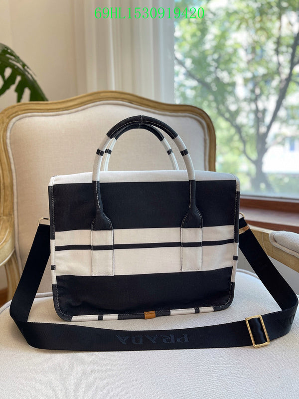 Prada Bags - The Luxera Bags  943