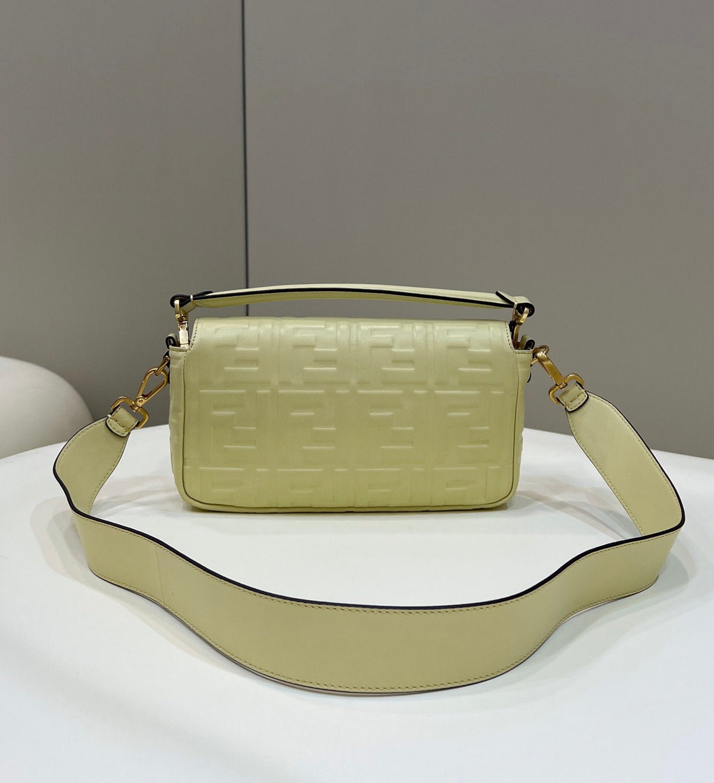 Baguette Khaki For Women, WomenÃ¢â‚¬â„¢s Handbags, Shoulder And Crossbody Bags 10.6in/27cm FF 8BR600