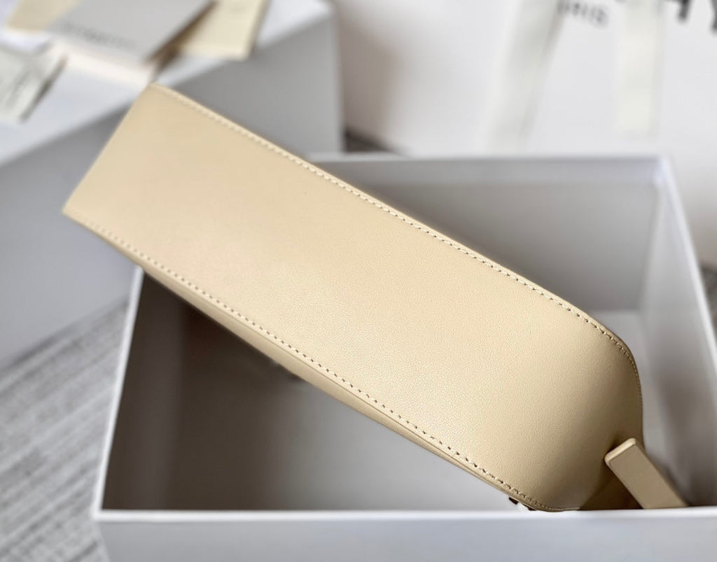 gv Small Moon Cut Out Bag Cream For Women, Handbags, Shoulder Bags 9.8in/25cm GVC