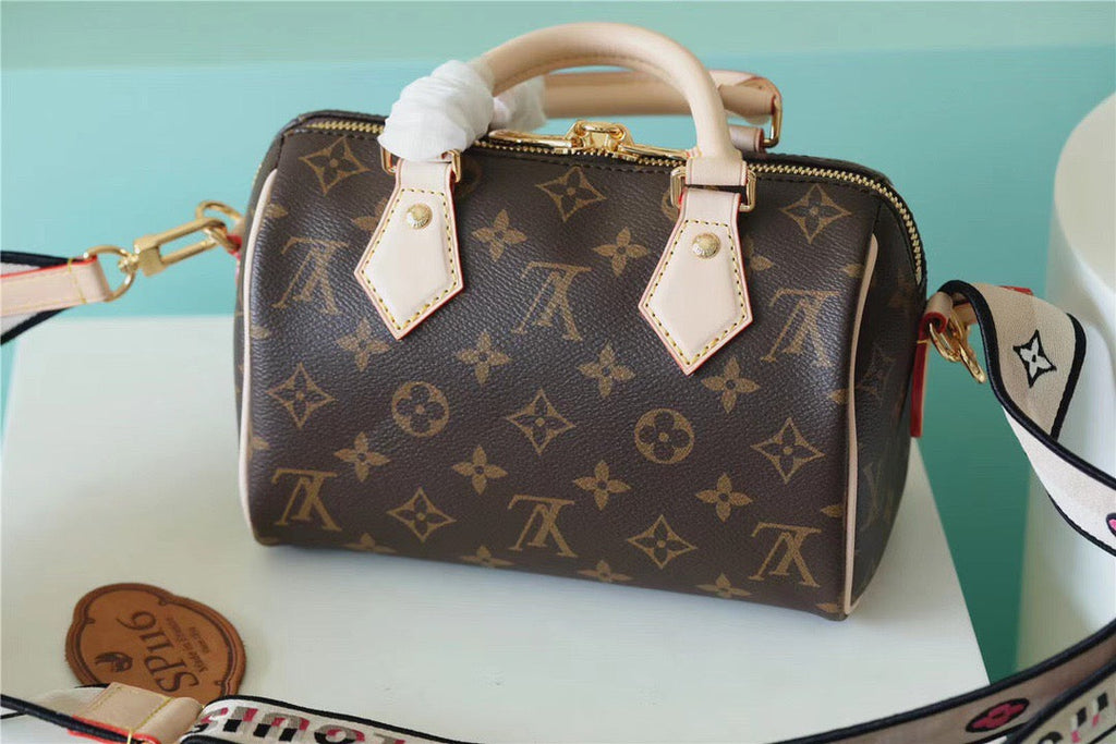 Louis Vuitton Speedy Bandouliere 20 Monogram Canvas Black For Women,  Shoulder And Crossbody Bags 20cm/7.9in Louis Vuitton M46234