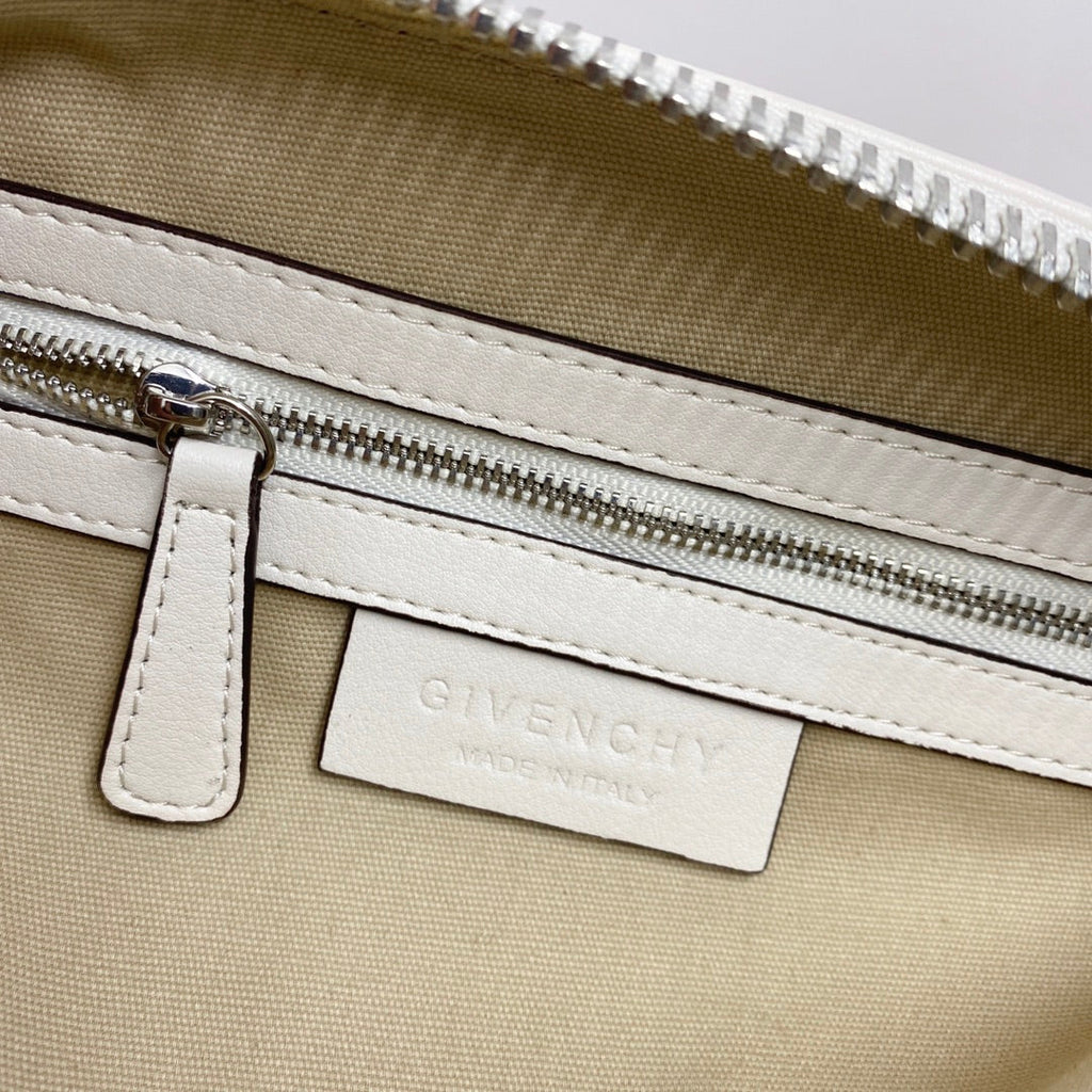 gv Antigona Bag White For Women, Handbags, Shoulder Bags 13in/33cm GVCÃ‚Â 