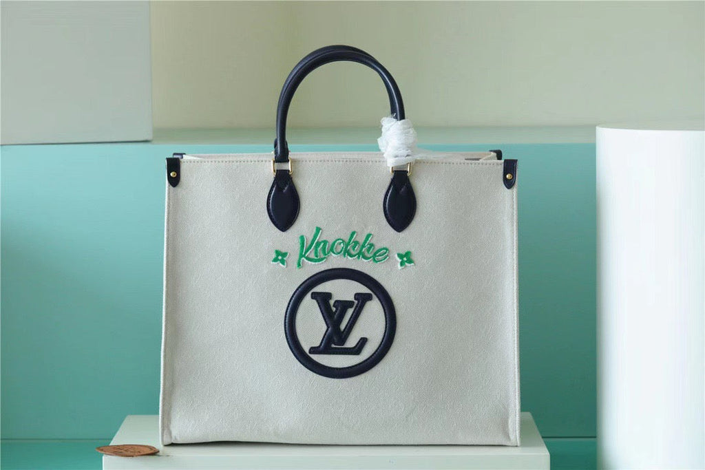 Louis Vuitton Onthego GM Monogram Giant And Raffia White/ Black For Women,  Shoulder And Crossbody Bags 41cm/16.1in Louis Vuitton 