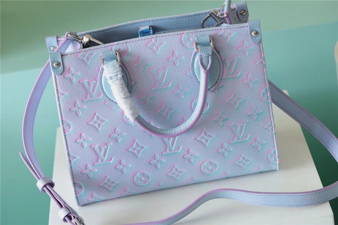 Louis Vuitton OnTheGo PM Monogram Empreinte Lilas Purple For Women, WomenÃƒÂ¢Ã¢â€šÂ¬Ã¢â€žÂ¢s Bags, Shoulder And Crossbody Bags 9.8in/25cm Louis Vuitton M46067
