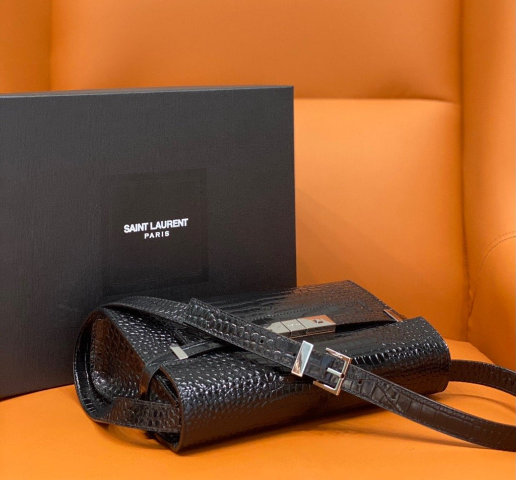 Manhattan Small Shoulder Bag Black For Women 9.4in/24cm YSL