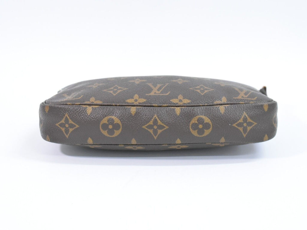 Louis Vuitton Pochette Accessoire  Canvas Clutch Bag
