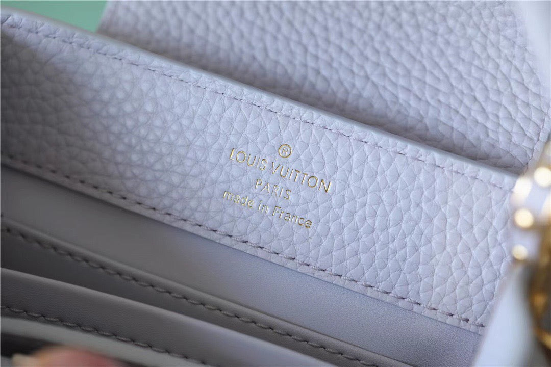 Louis Vuitton Capucines Mini Taurillon Light Blue/ Creme For Women,  Shoulder And Crossbody Bags 21cm/8.3in Louis Vuitton