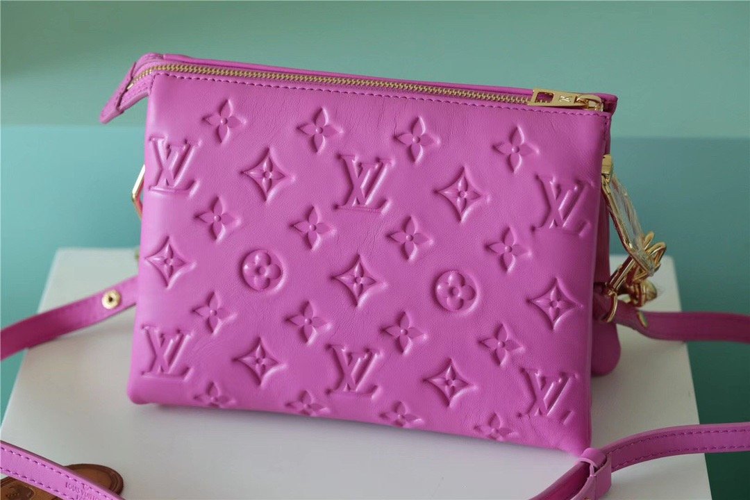 Louis Vuitton Coussin Monogram Orchidee Purple For Women, WomenÃƒÂ¢Ã¢â€šÂ¬Ã¢â€žÂ¢s Bags, Shoulder And Crossbody Bags 8.3in/21cm Louis Vuitton M59396