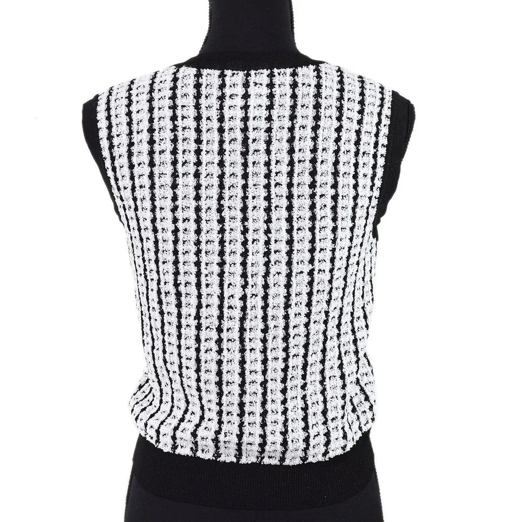 CHANEL 1997 Interlocking V-neck vest #42