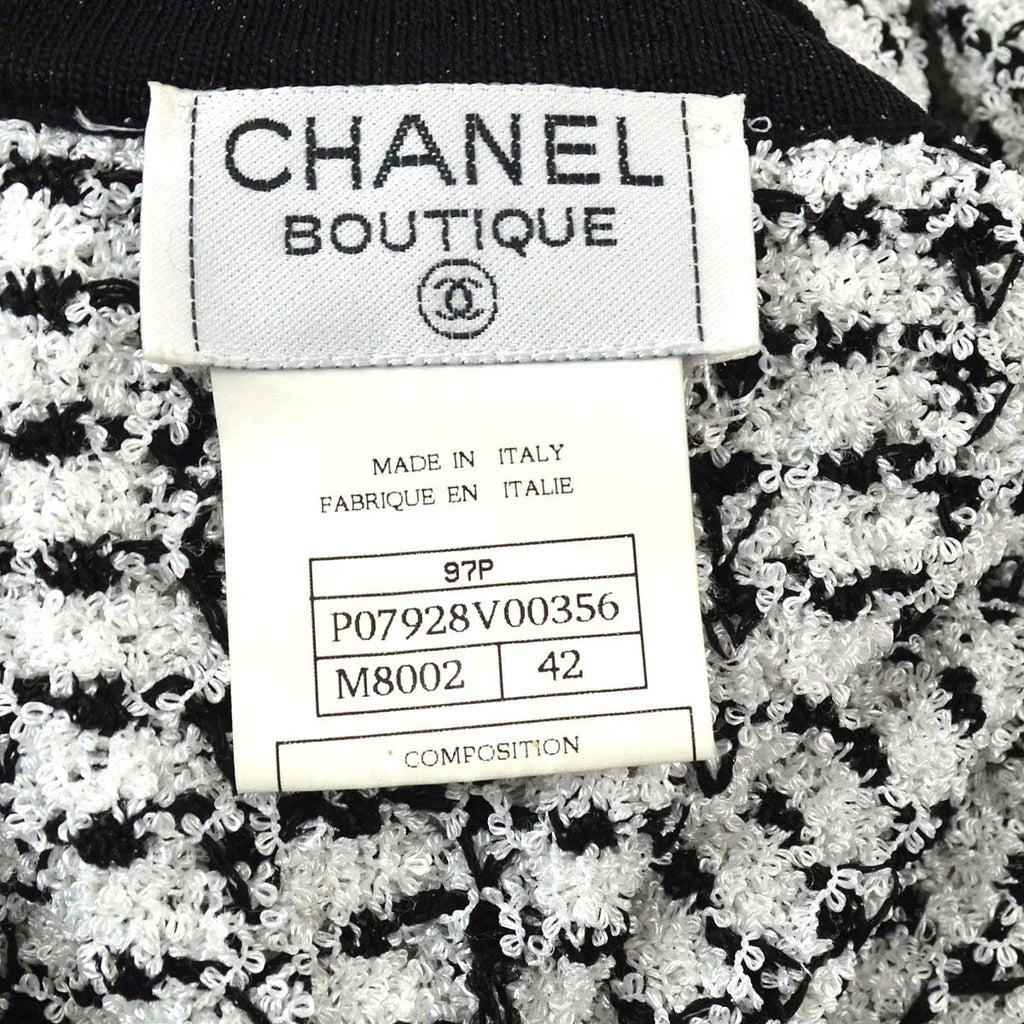 CHANEL 1997 Interlocking V-neck vest #42