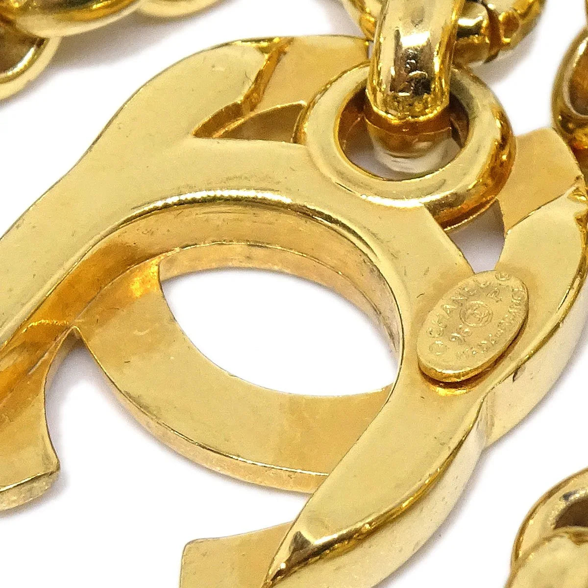 CHANEL 1996 Turnlock Bracelet Gold