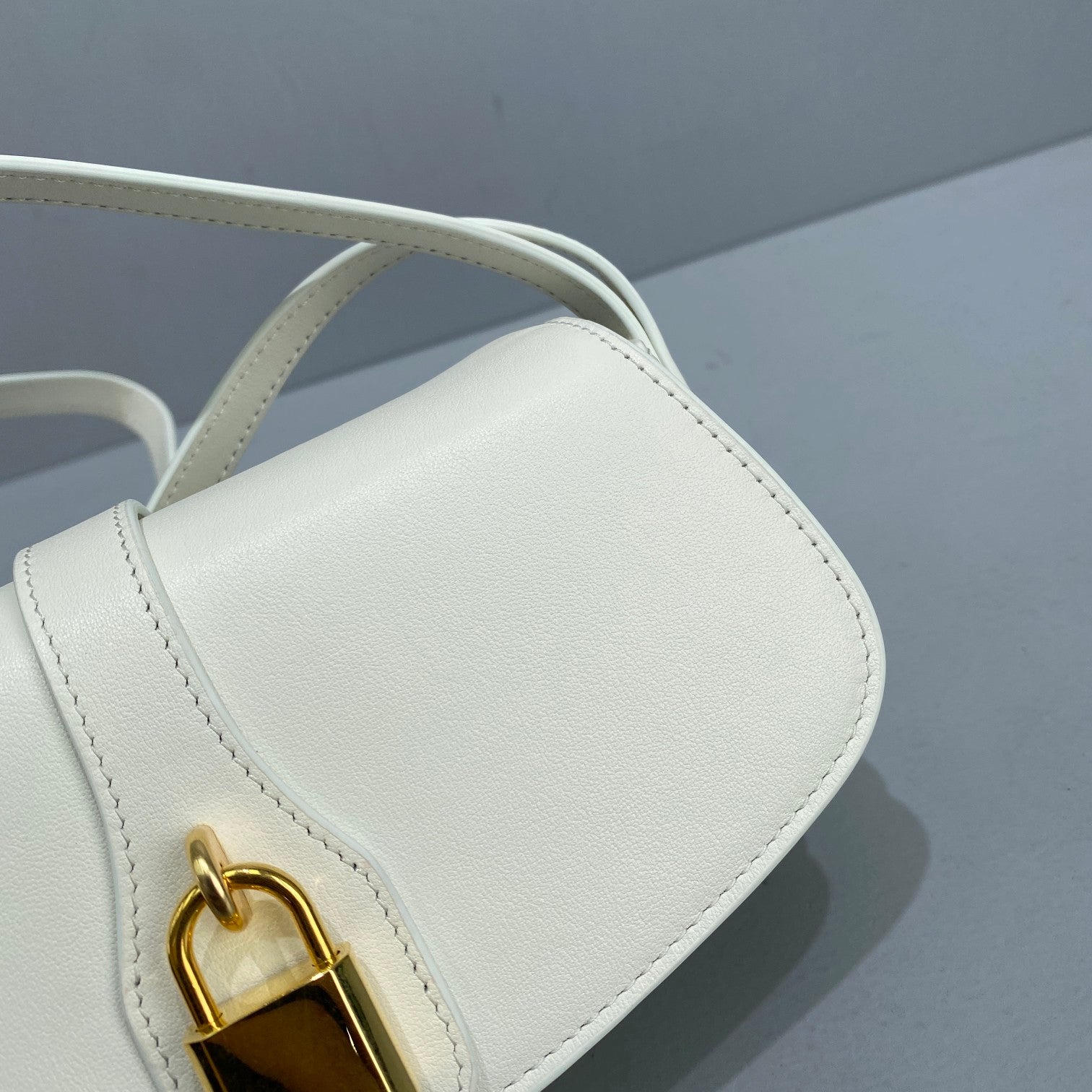 GLAMI Clutch On Strap White For Women 7in/18cm 10I593DQ1.01OP