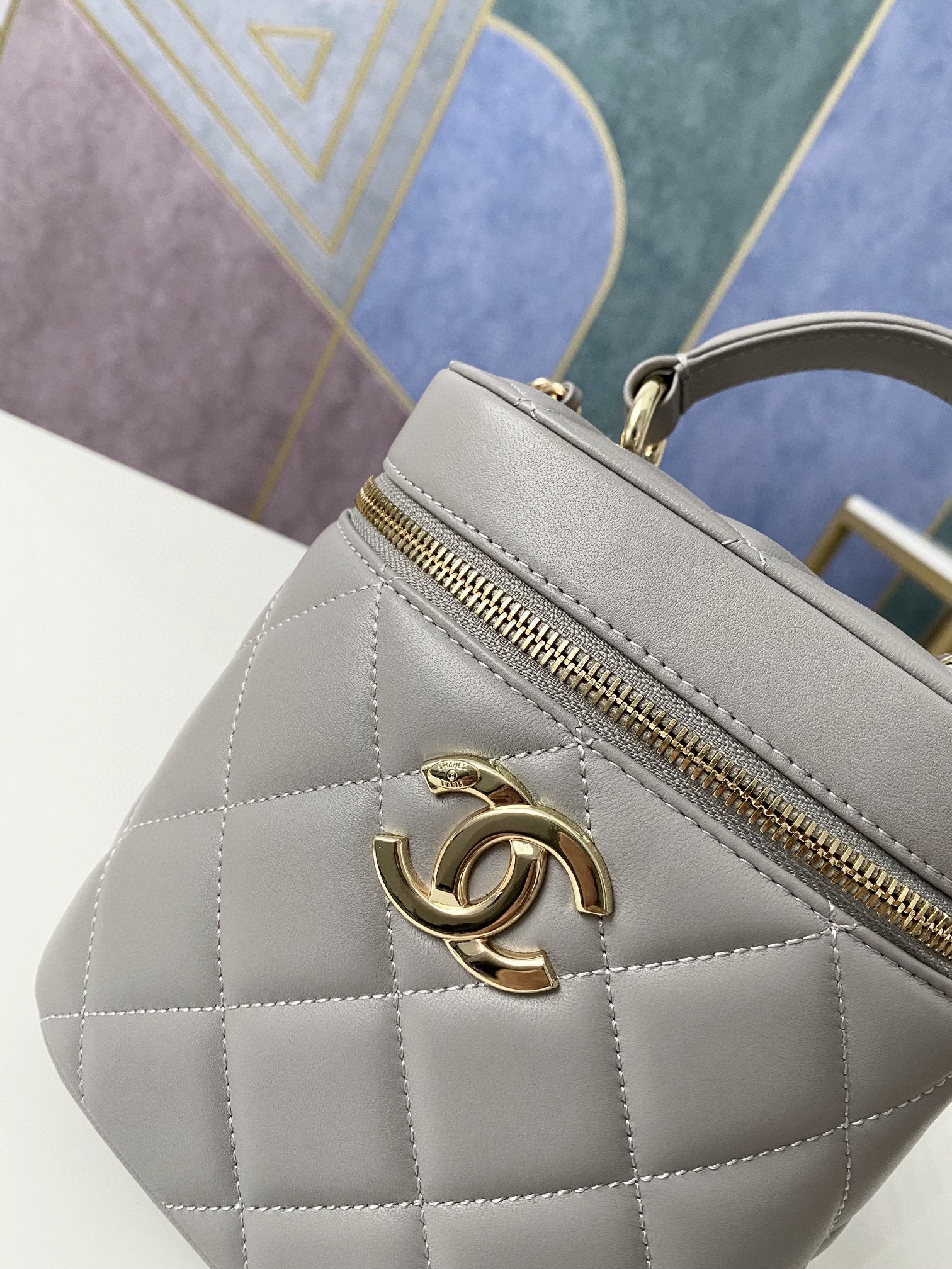 Chanelouis Vuittonanity Case Gold Hardware Grey For Women Handbags, Shoulder Bags 9.4in/24cmÃ‚Â 