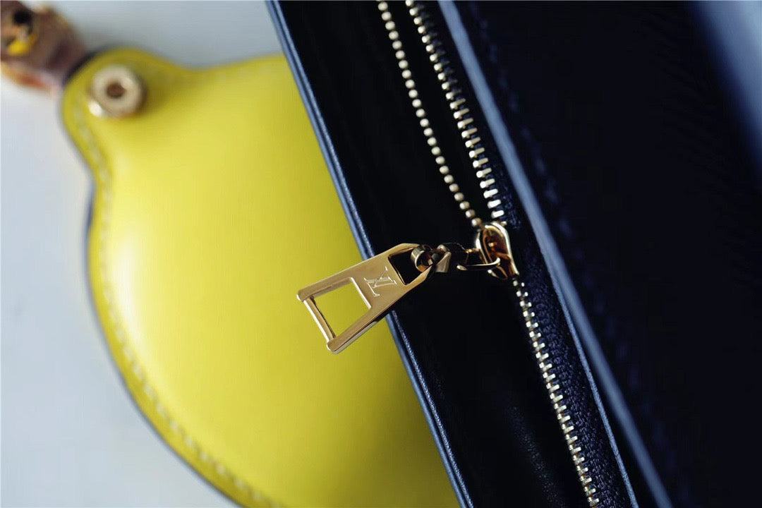 Louis Vuitton Twist MM Epi Black For Women,  Shoulder And Crossbody Bags 7.5in/19cm Louis Vuitton M20680