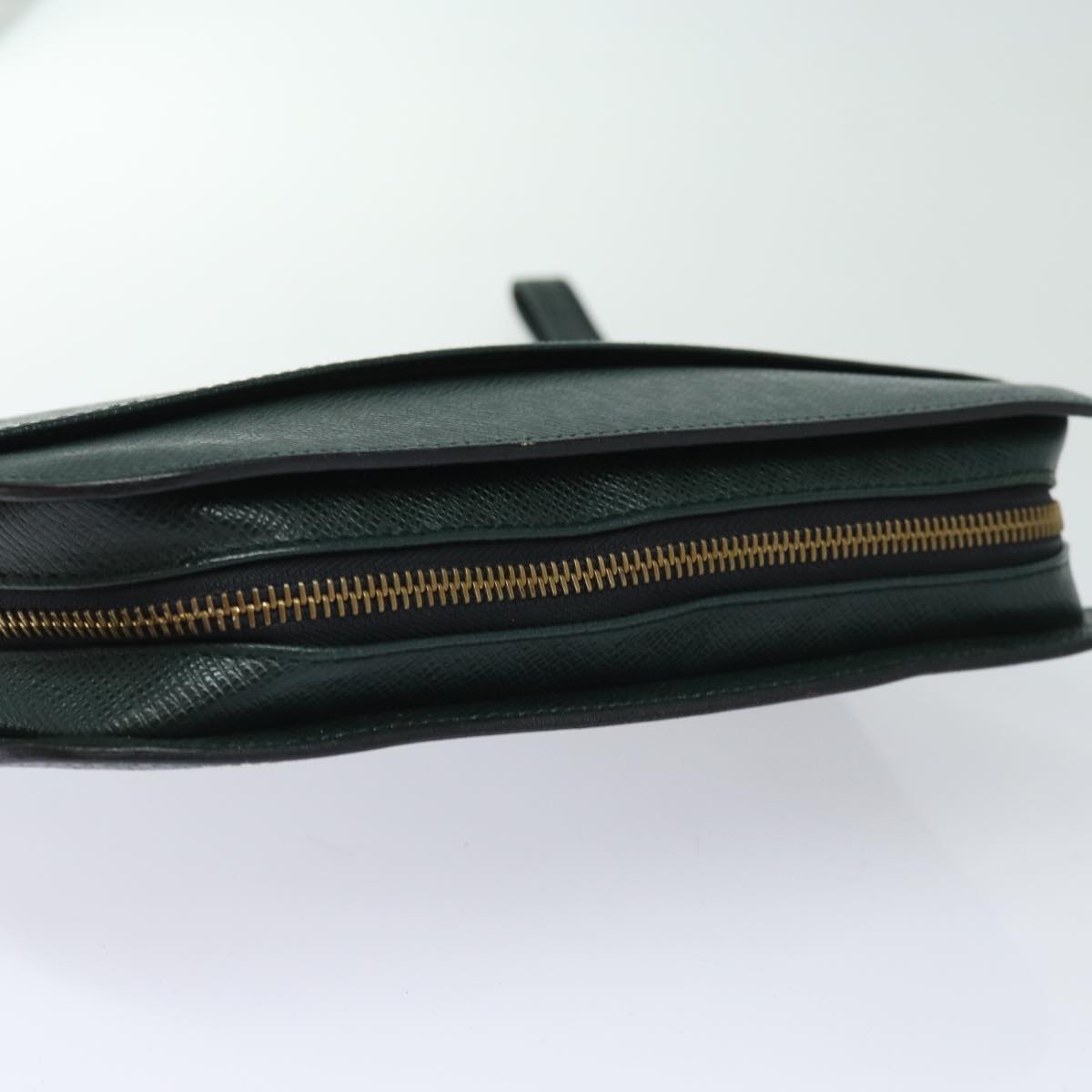 Louis Vuitton Taiga Baikal Clutch Bag Epicea