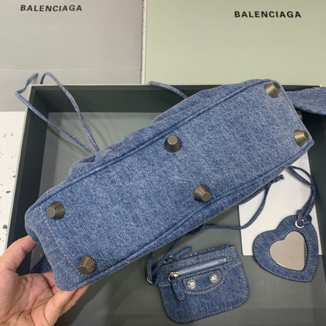 Le Cagole XS Shoulder Bag In Blue Washed, For Women,  Bags 13in/33cm