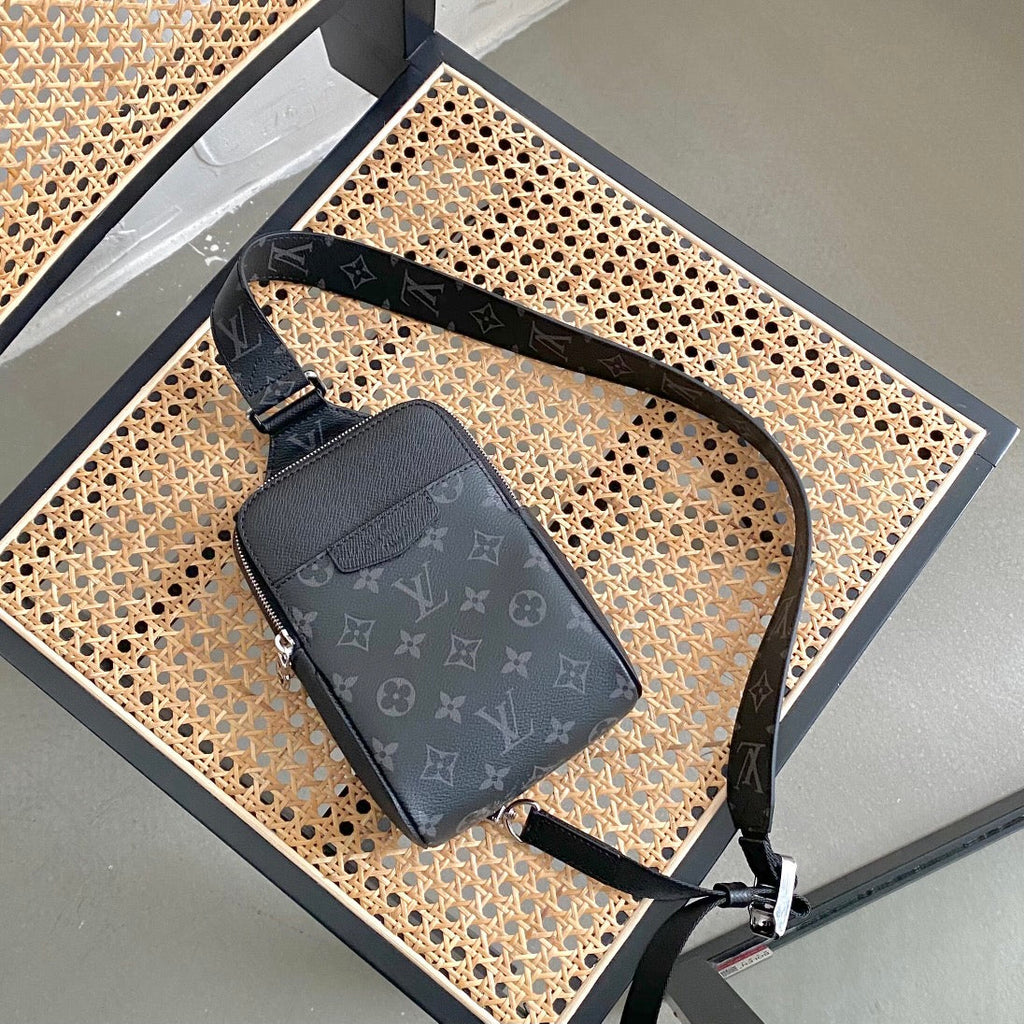 Louis Vuitton Outdoor Slingbag Taigarama Noir Black For Men, Bags, Crossbody Bags 8.3in/21cm Louis Vuitton M30741