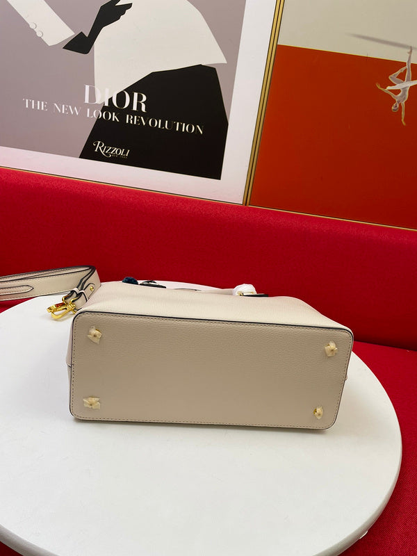 Barnes-Bags - Prada Bags - 990