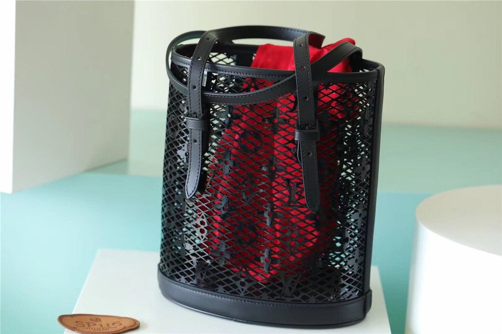 Louis Vuitton Bucket PM Monogram LaBy Nicolas Ghesquiere Black For Women,  Shoulder And Crossbody Bags 26cm/10.2in Louis Vuitton M20352
