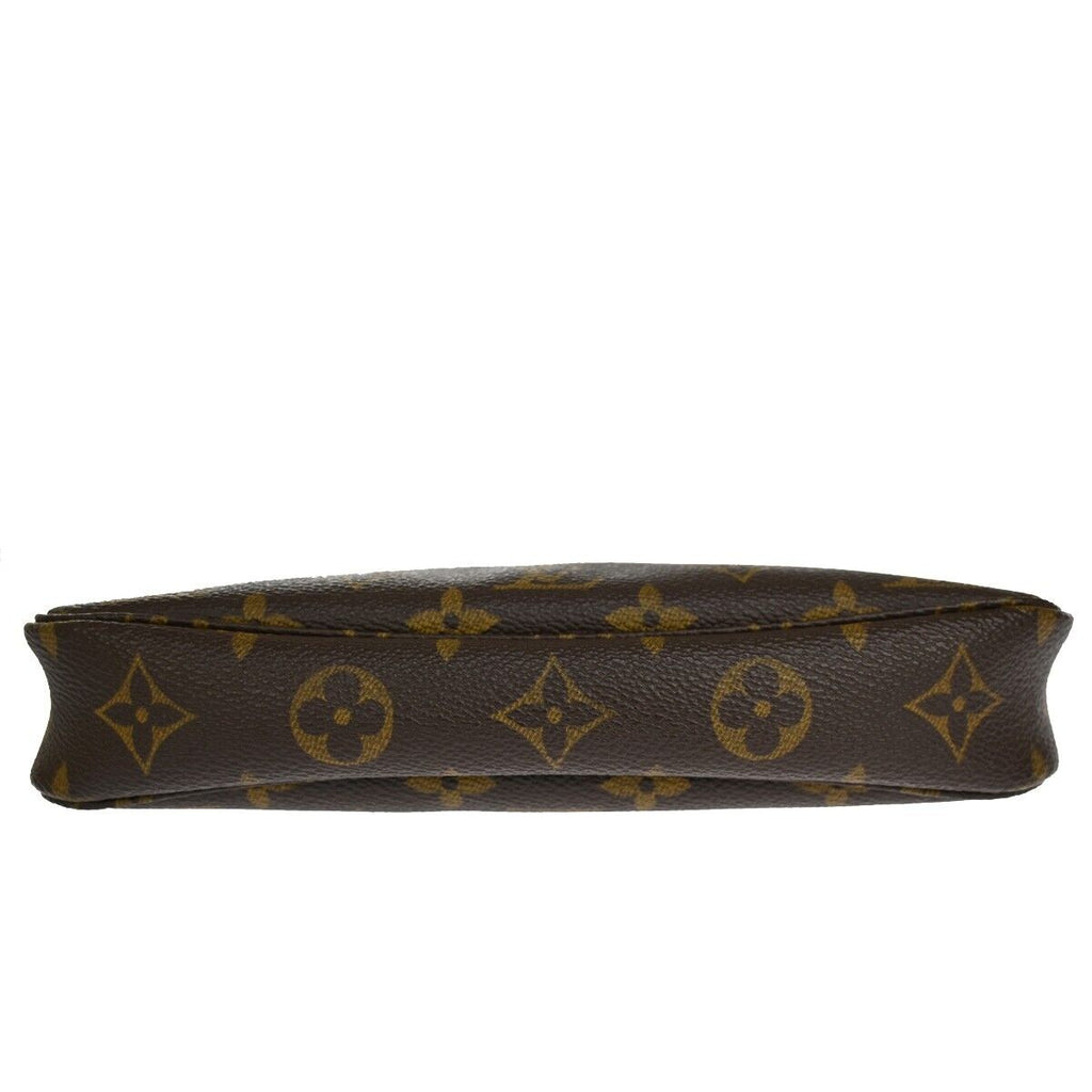 Louis Vuitton Pochette Accessoires  Canvas Clutch Bag