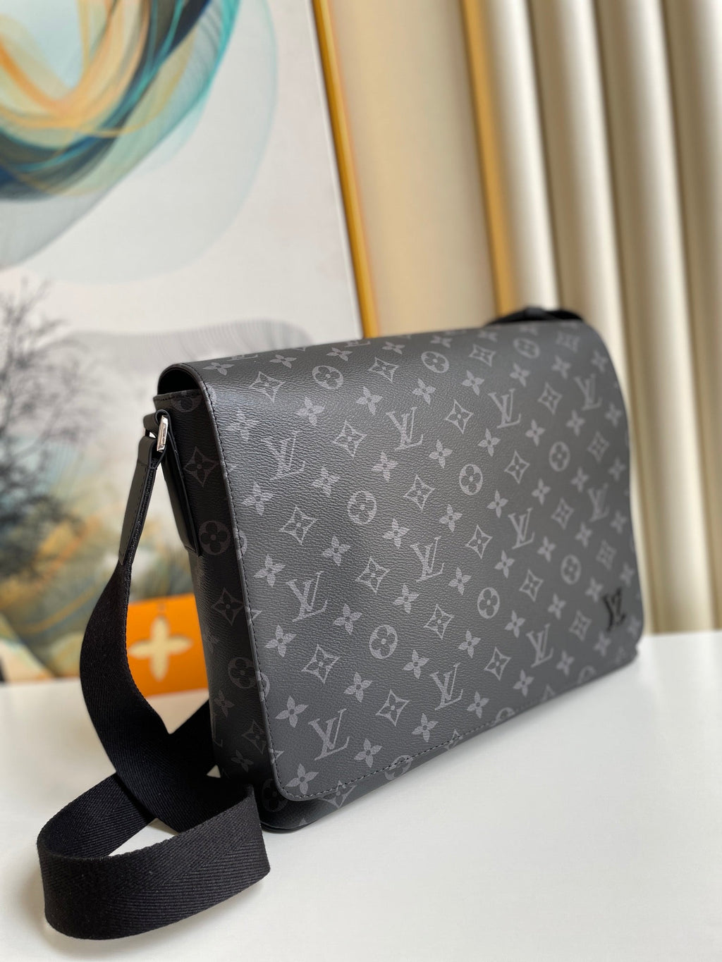 Louis Vuitton Diorstrict MM Monogram Eclipse Canvas For Men, Bags, Shoulder And Crossbody Bags 12.2in/31cm Louis Vuitton M44001