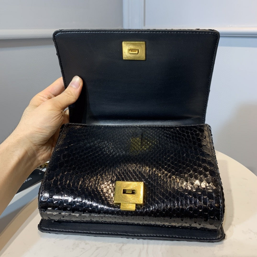 MeGLAMIum Devotion Crossbody Bag Black For Women 8.3in/21cm GLAMI