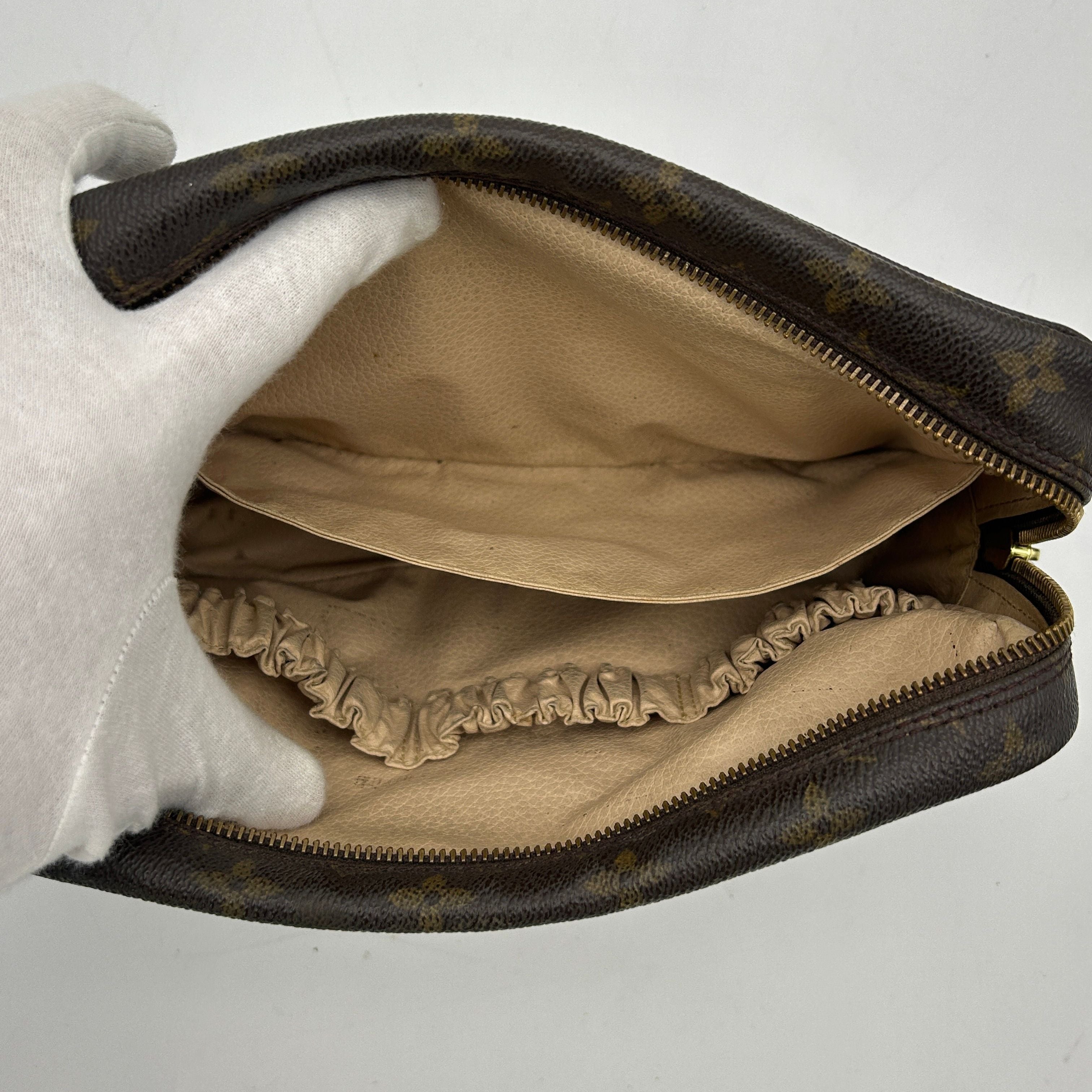 Louis Vuitton Trousse De Toilette Brown Canvas Clutch Bag Louis Vuitton9922sd