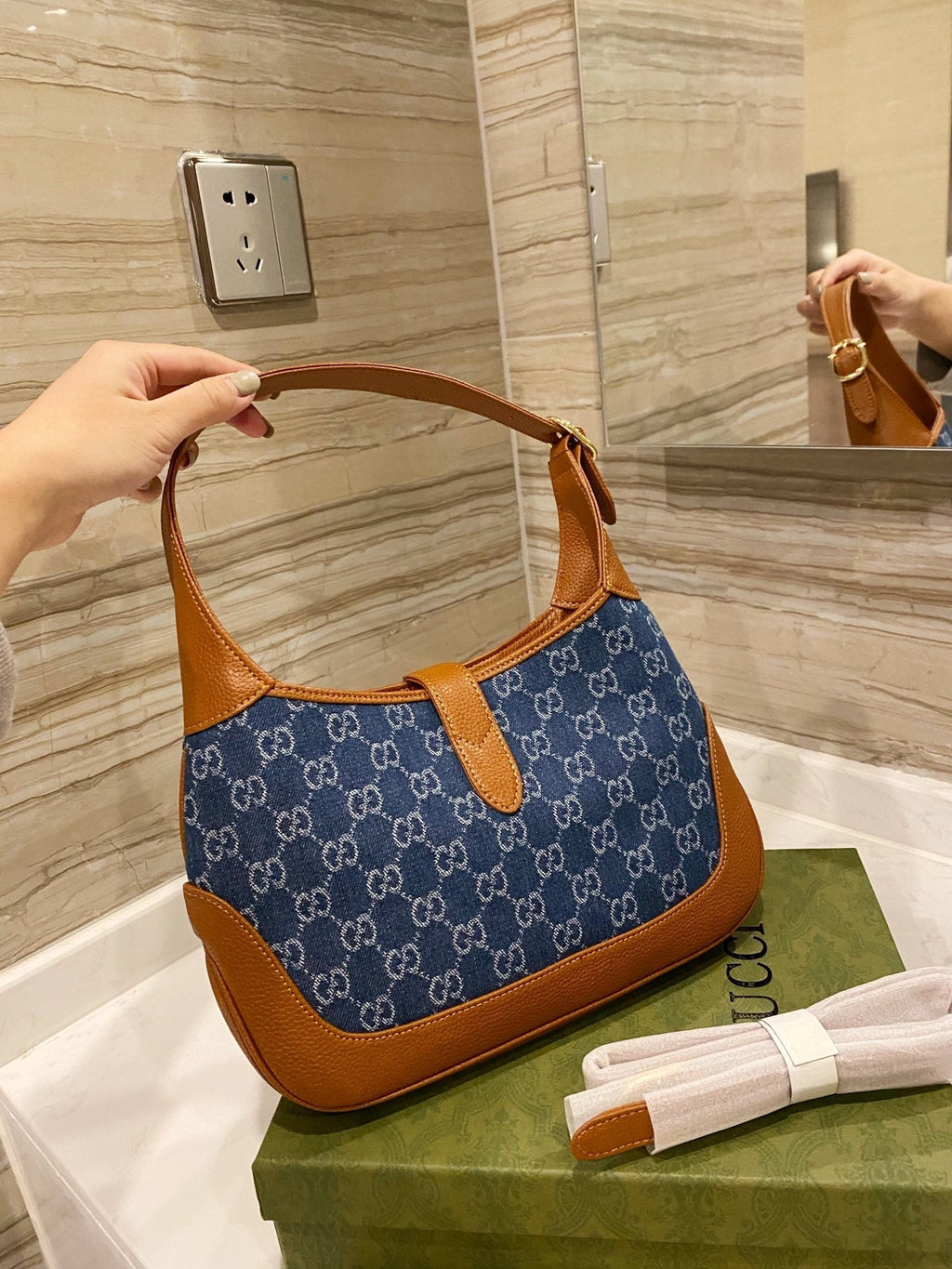 LB - New 1:1 rep  Bags Gucci 220