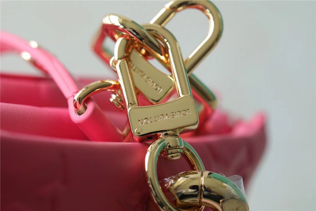 Louis Vuitton Coussin Monogram Light Pink For Women, WomenÃƒÂ¢Ã¢â€šÂ¬Ã¢â€žÂ¢s Bags, Shoulder And Crossbody Bags 8.3in/21cm Louis Vuitton