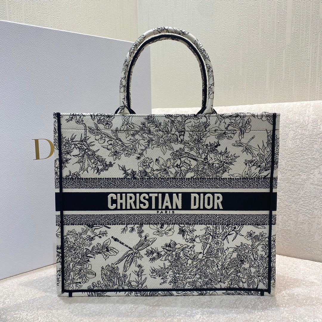 Dior MeDiorum Book Tote Blue Toile de Jouy Flowers Embroidery, Blue, For Women Women’s Handbags, Shoulder Bags, 42cm CD M1286ZTQW_M808