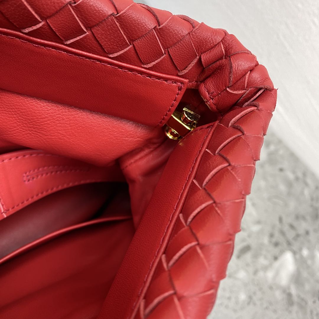 Intrecciato Shoulder Bag Red, For Women, Women Bags 10.2in/26cm