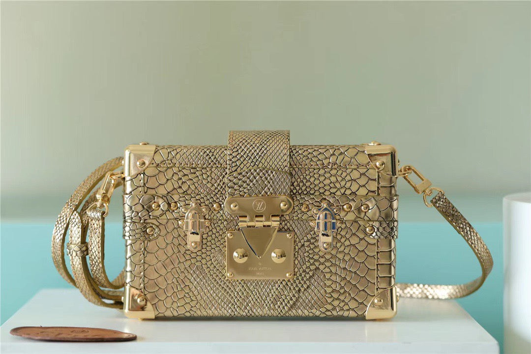 Louis Vuitton Petite Malle High Shiny Alligator By Nicolas Ghesquiere Gold For Women,  Shoulder And Crossbody Bags 7.9in/20cm Louis VuittonÃƒâ€šÃ‚Â 