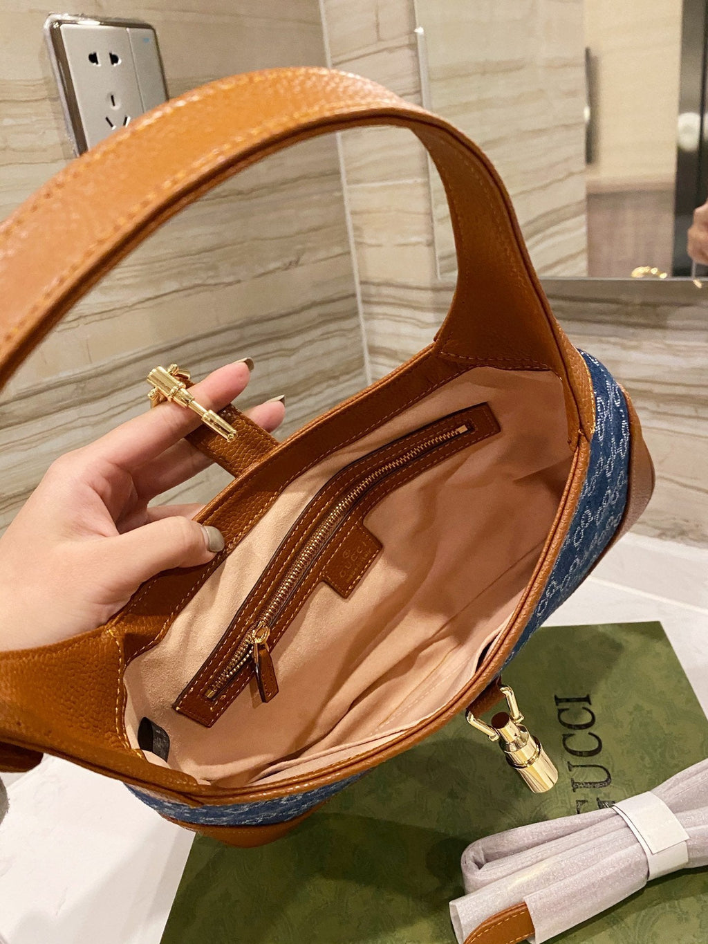 LB - New 1:1 rep  Bags Gucci 220