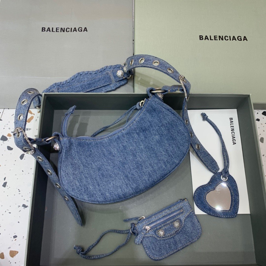 Le Cagole XS Shoulder Bag In Blue Washed, For Women,  Bags 10.2in/26cm