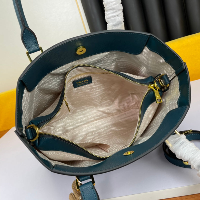 Barnes-Bags - Prada Bags - 982