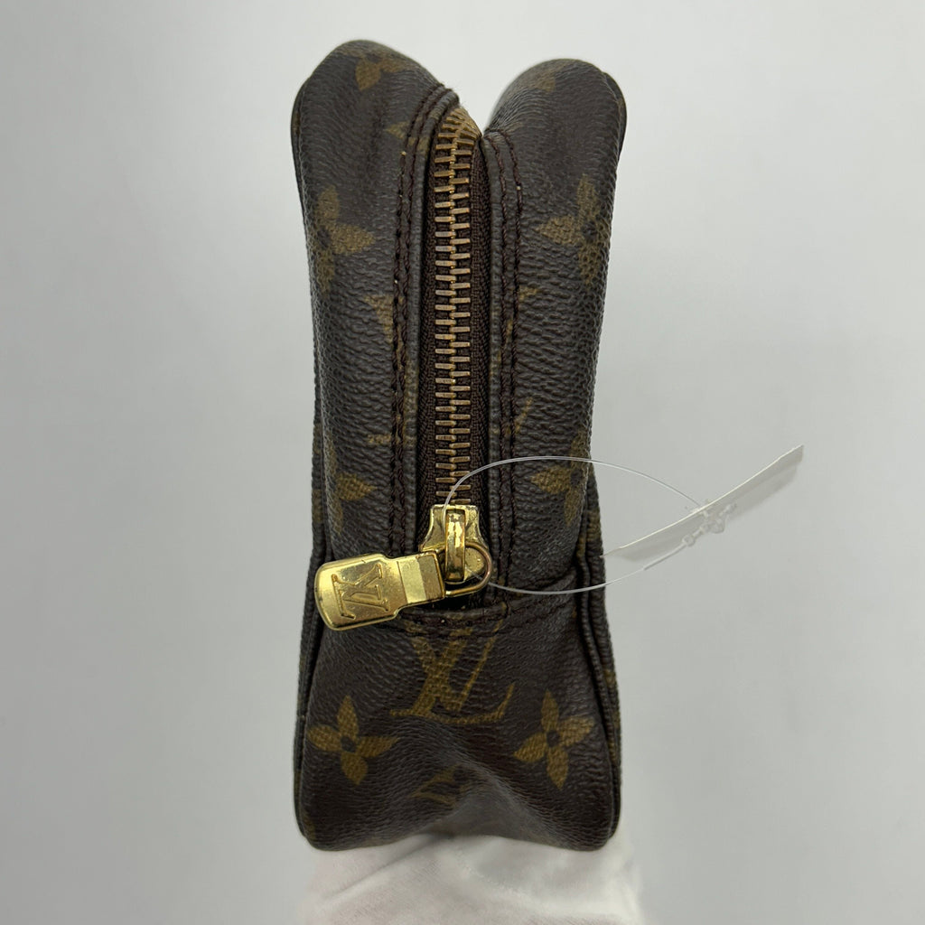 Louis Vuitton Trousse De Toilette Brown Canvas Clutch Bag Louis Vuitton9922sd