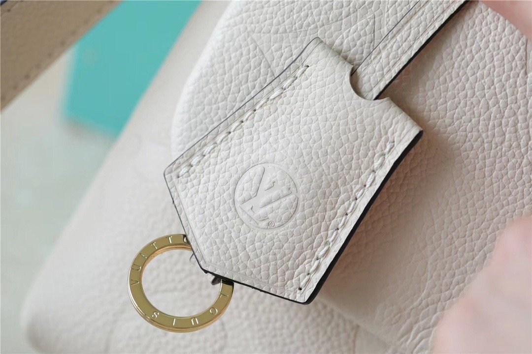 Louis Vuitton Madeleine Monogram Empreinte Creme Beige For Women,  Shoulder and Crossbody Bags 9.4in/24cm Louis Vuitton M46008