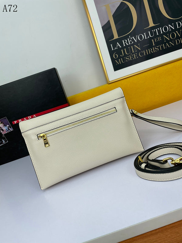 Barnes-Bags - Prada Bags - 956
