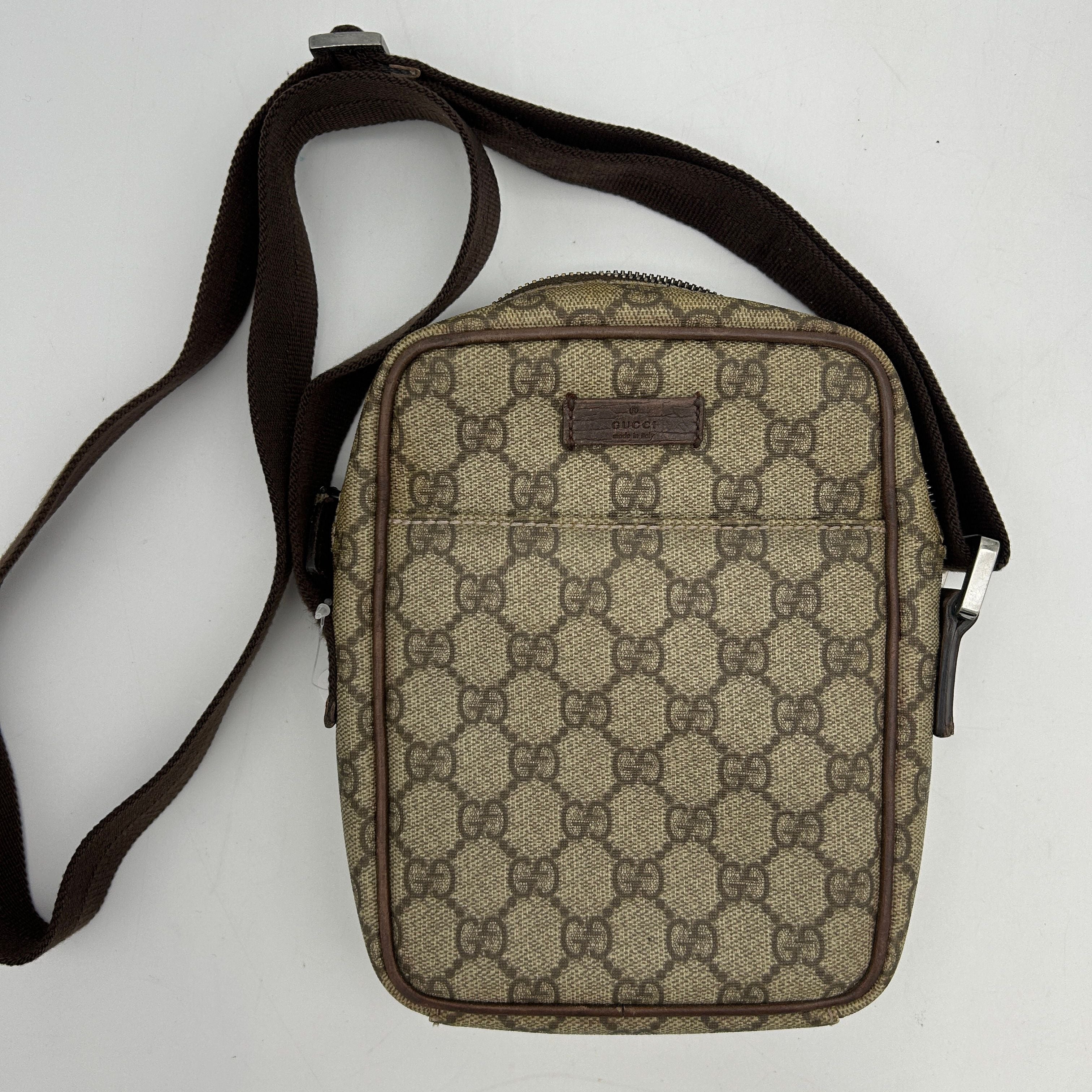 Gucci Gucci Supreme Crossbody Shoulder Bag gu8813ge