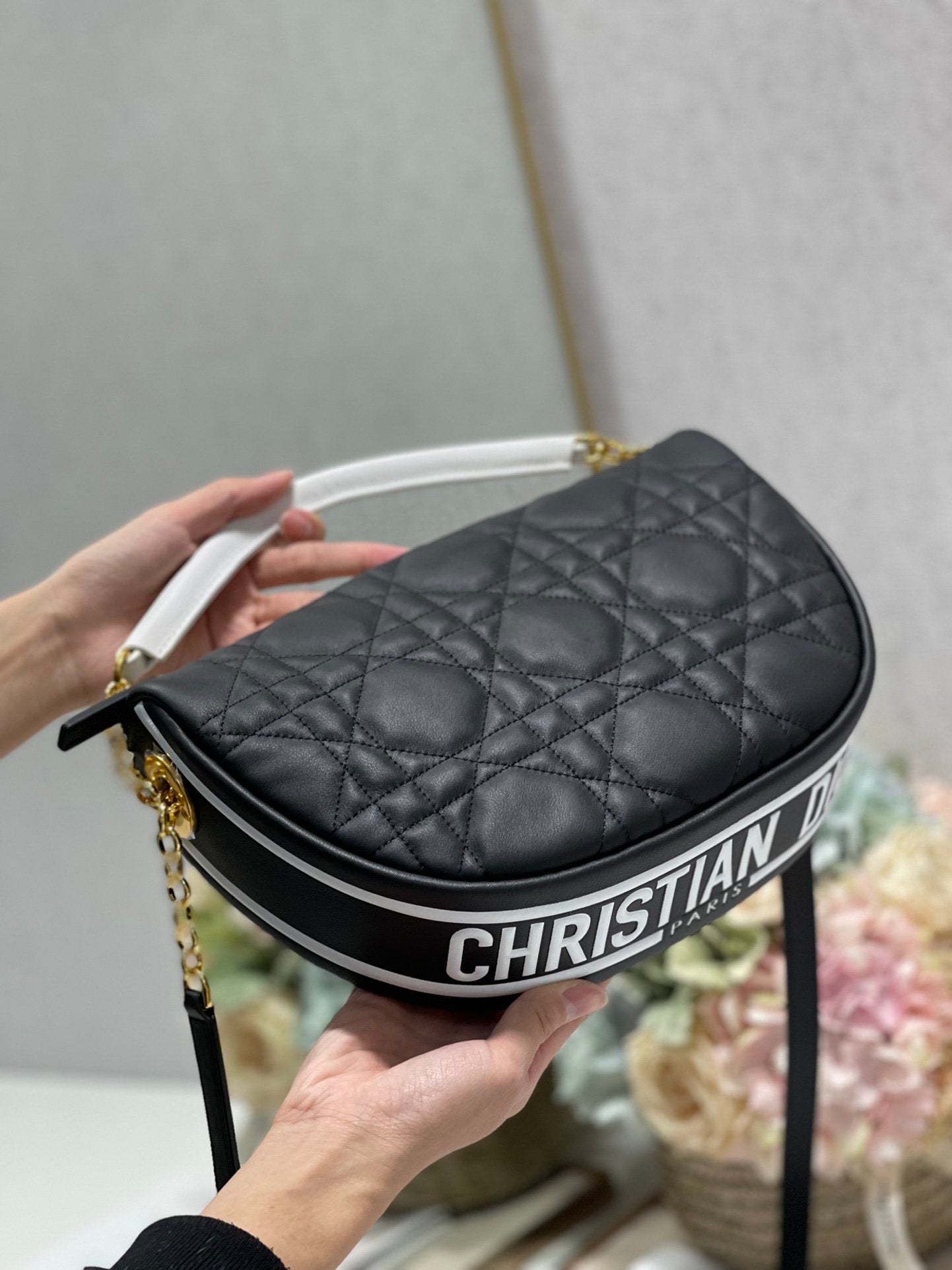 Dior MeDiorum Vibe Hobo Bag Black Cannage, Black Handbags, Crossbody Bags, 30cm CD M7201ONOA_M911